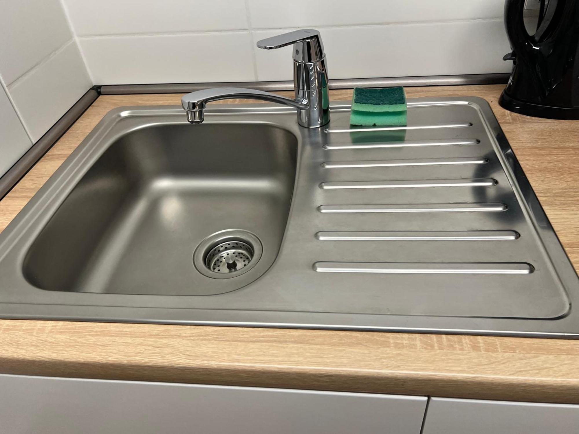 Modernes Untergeschoss-apartment Hannover
