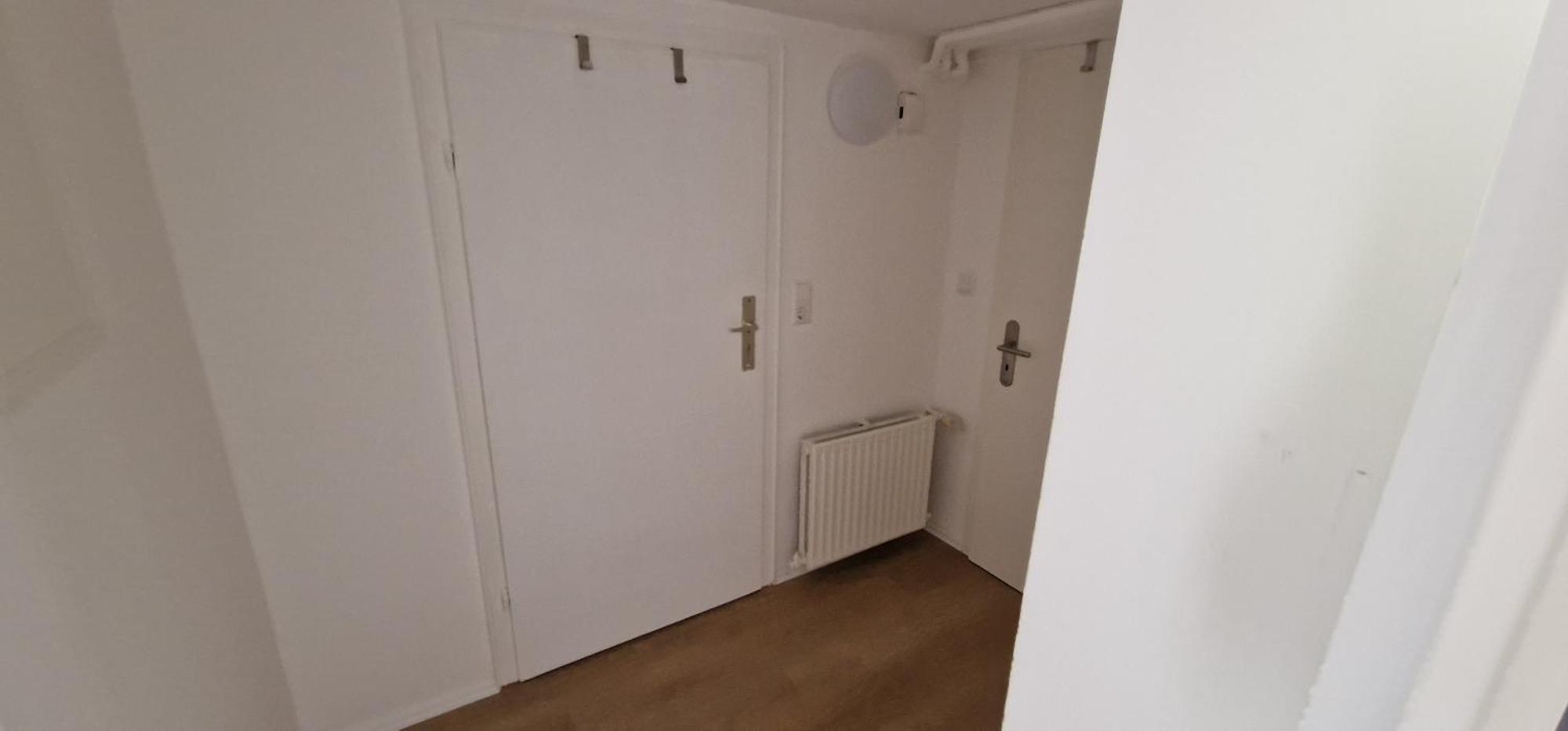 Modernes Untergeschoss-apartment * Hannover